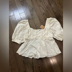 Blu Pepper - EYELET SWEETHEART BALLOON SLEEVE TOP